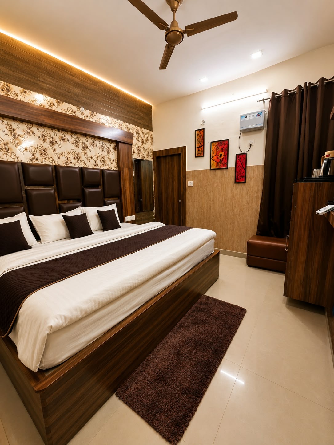Deluxe Room at Hotel Katra Retreat